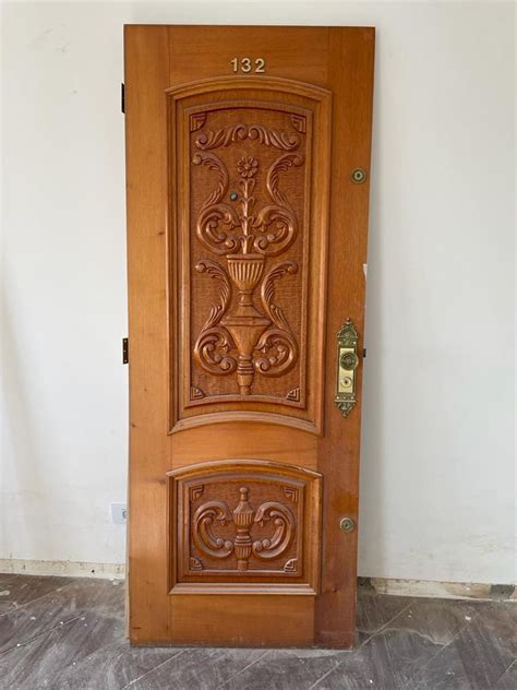 porta usada de madeira